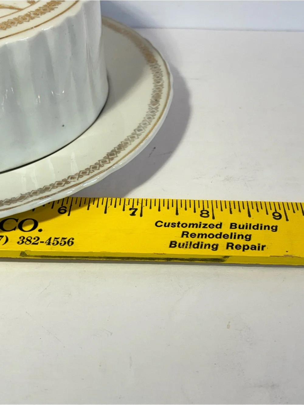 Vintage Unmarked Porcelain Covered Butter Dish / Cheese Keeper